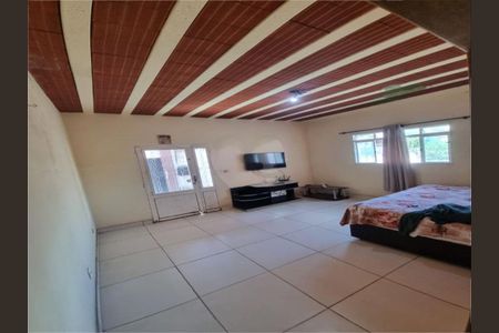 Casa à venda com 3 quartos, 223m² em São João Batista, Belo Horizonte