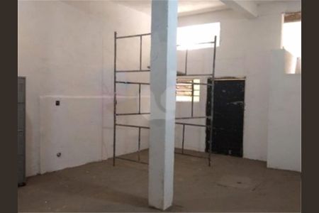 Casa à venda com 3 quartos, 617m² em Penha de França, São Paulo