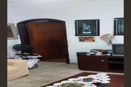 Casa à venda com 3 quartos, 224m² em Indianópolis, São Paulo