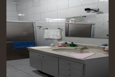 Casa à venda com 3 quartos, 224m² em Indianópolis, São Paulo