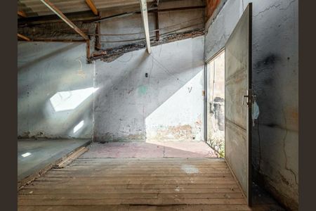 Casa à venda com 200m², 3 quartos e sem vaga