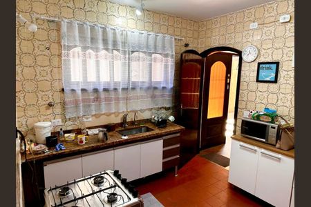 Casa à venda com 3 quartos, 290m² em Jardim Santa Cruz, São Paulo