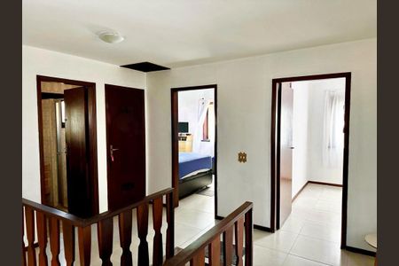 Casa à venda com 3 quartos, 290m² em Jardim Santa Cruz, São Paulo