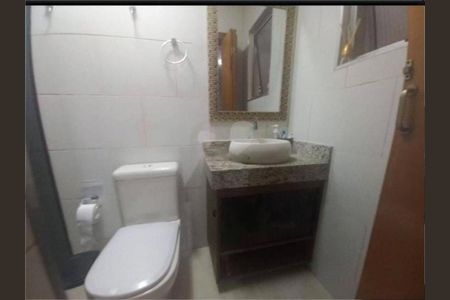 Casa à venda com 84m², 2 quartos e 1 vaga