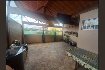 Casa à venda com 84m², 2 quartos e 1 vaga