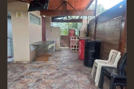 Casa à venda com 84m², 2 quartos e 1 vaga