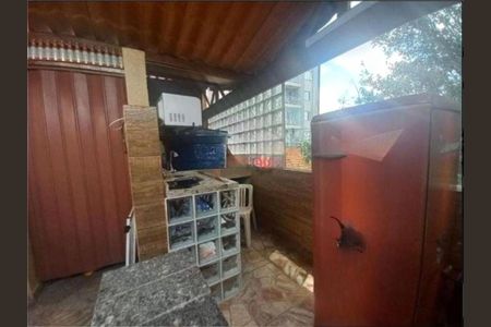 Casa à venda com 84m², 2 quartos e 1 vaga