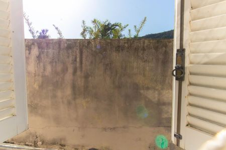 Casa à venda com 720m², 6 quartos e 4 vagas Casa à venda com 720m², 6 quartos e 4 vagasVista do Quarto 3
