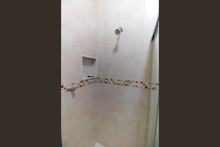 Casa à venda com 720m², 6 quartos e 4 vagas Casa à venda com 720m², 6 quartos e 4 vagasBanheiro Social