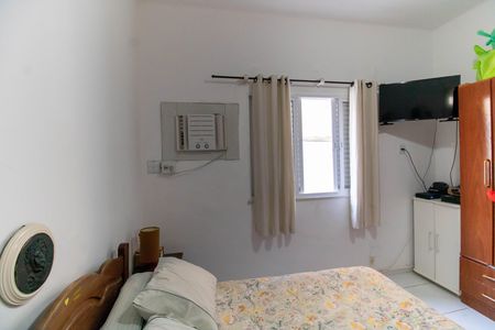 Casa à venda com 720m², 6 quartos e 4 vagas Casa à venda com 720m², 6 quartos e 4 vagasSuíte