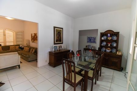 Sala de casa à venda com 6 quartos, 720m² em São Francisco, Niterói