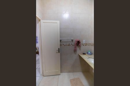 Casa à venda com 720m², 6 quartos e 4 vagas Casa à venda com 720m², 6 quartos e 4 vagasBanheiro Social