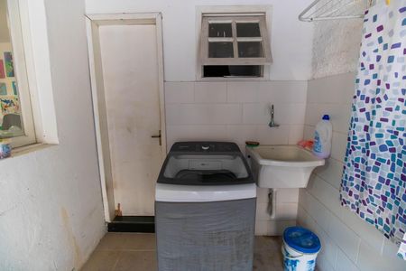 Casa à venda com 720m², 6 quartos e 4 vagas Casa à venda com 720m², 6 quartos e 4 vagasÁrea de Serviço