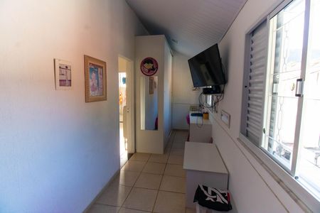 Casa à venda com 720m², 6 quartos e 4 vagas Casa à venda com 720m², 6 quartos e 4 vagasQuarto 5