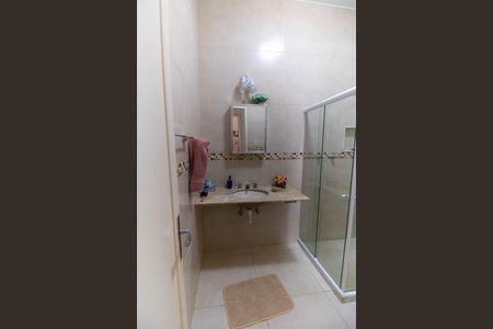 Casa à venda com 720m², 6 quartos e 4 vagas Casa à venda com 720m², 6 quartos e 4 vagasBanheiro Social