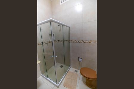 Casa à venda com 720m², 6 quartos e 4 vagas Casa à venda com 720m², 6 quartos e 4 vagasBanheiro Social