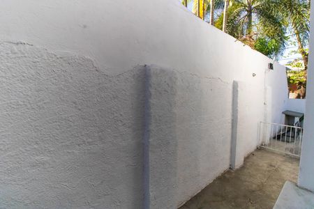 Casa à venda com 720m², 6 quartos e 4 vagas Casa à venda com 720m², 6 quartos e 4 vagasVista do Quarto 2