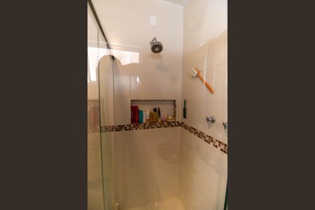 Casa à venda com 720m², 6 quartos e 4 vagas Casa à venda com 720m², 6 quartos e 4 vagasBanheiro da Suíte