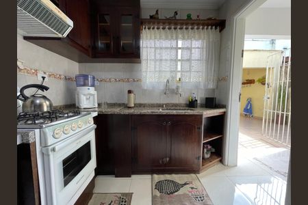 Casa à venda com 250m², 3 quartos e 2 vagas Casa à venda com 250m², 3 quartos e 2 vagasCozinha