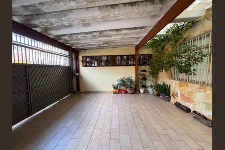 Casa à venda com 250m², 3 quartos e 2 vagas Casa à venda com 250m², 3 quartos e 2 vagasGaragem