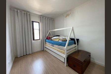 Casa à venda com 250m², 3 quartos e 2 vagas Casa à venda com 250m², 3 quartos e 2 vagasQuarto 2