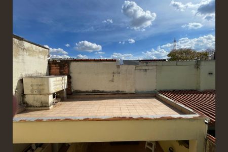 Casa à venda com 250m², 3 quartos e 2 vagas Casa à venda com 250m², 3 quartos e 2 vagasQuarto 2 Vista