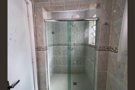 Casa à venda com 250m², 3 quartos e 2 vagas Casa à venda com 250m², 3 quartos e 2 vagasBanheiro Social