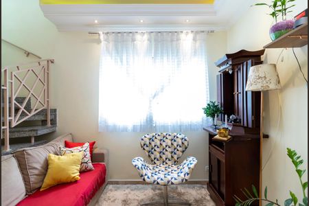 Casa de condomínio à venda com 83m², 3 quartos e 1 vagaSala de Estar