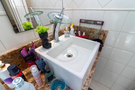 Casa de condomínio à venda com 83m², 3 quartos e 1 vagaBanheiro da Suíte