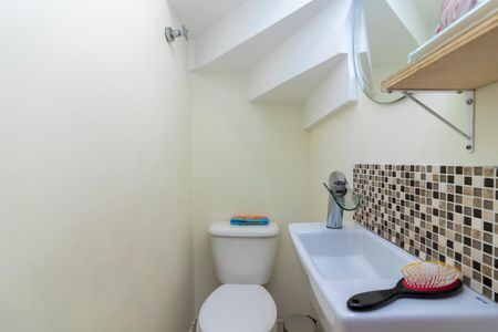 Casa de condomínio à venda com 83m², 3 quartos e 1 vagaLavabo