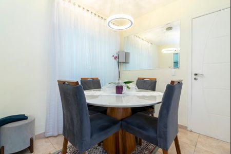 Casa de condomínio à venda com 83m², 3 quartos e 1 vagaSala de Jantar