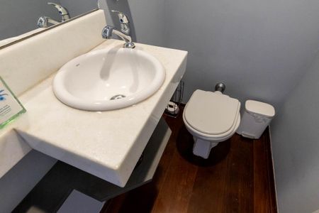 Apartamento para alugar com 210m², 4 quartos e 3 vagasLavabo