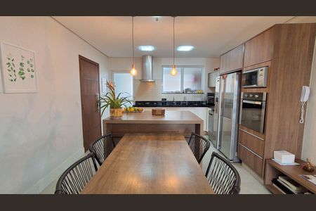 Apartamento à venda com 179m², 3 quartos e 3 vagasCozinha