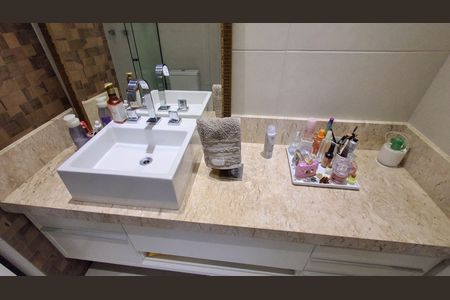 Apartamento à venda com 179m², 3 quartos e 3 vagasBanheiro Social