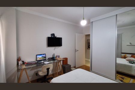 Apartamento à venda com 179m², 3 quartos e 3 vagasQuarto 2