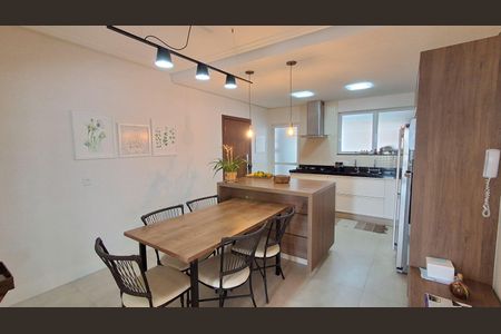 Apartamento à venda com 179m², 3 quartos e 3 vagasCozinha