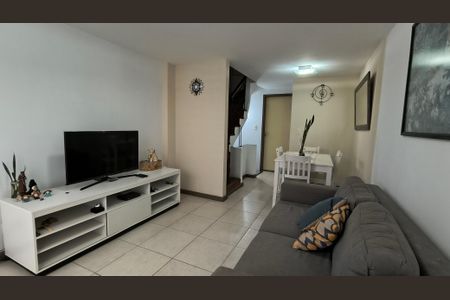 Sala de casa de condomínio à venda com 2 quartos, 97m² em Recreio dos Bandeirantes, Rio de Janeiro