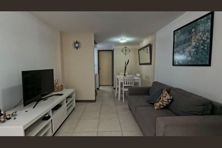 Sala de casa de condomínio à venda com 2 quartos, 97m² em Recreio dos Bandeirantes, Rio de Janeiro