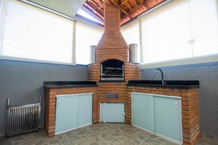 Apartamento à venda com 73m², 2 quartos e 1 vaga Apartamento à venda com 73m², 2 quartos e 1 vagaVaranda e Área de Serviço