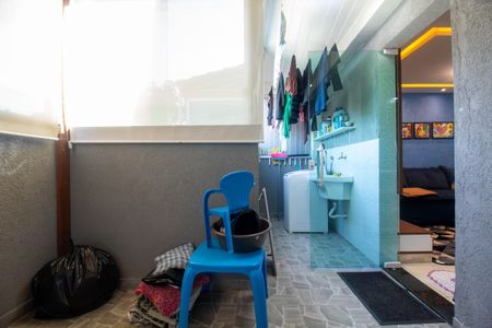 Apartamento à venda com 73m², 2 quartos e 1 vaga Apartamento à venda com 73m², 2 quartos e 1 vagaVaranda e Área de Serviço