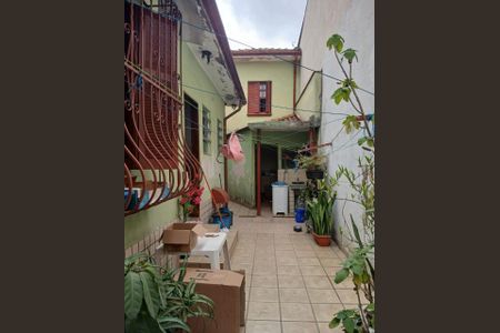 Casa à venda com 171m², 3 quartos e 3 vagas Casa à venda com 171m², 3 quartos e 3 vagasCORREDOR/QUINTAL