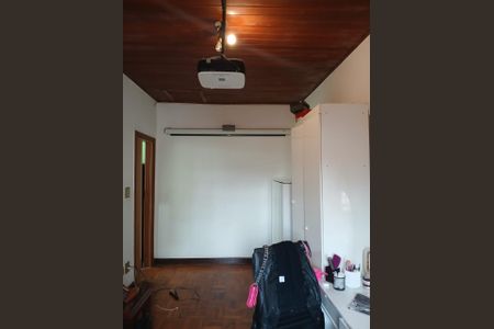 Casa à venda com 171m², 3 quartos e 3 vagas Casa à venda com 171m², 3 quartos e 3 vagasQUARTO