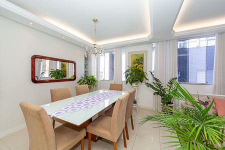 Apartamento à venda com 252m², 5 quartos e 3 vagasSala 1