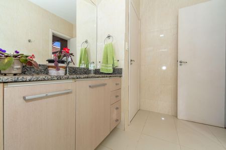 Apartamento à venda com 252m², 5 quartos e 3 vagasBanheiro 2