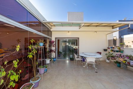 Apartamento à venda com 252m², 5 quartos e 3 vagasÁrea comum