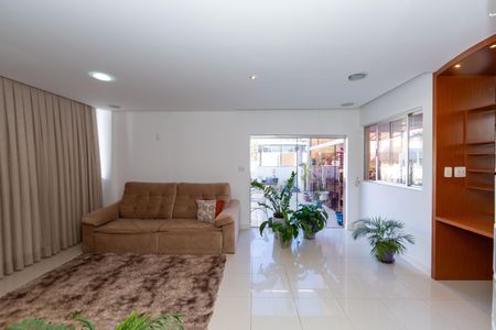 Apartamento à venda com 252m², 5 quartos e 3 vagasSala 2