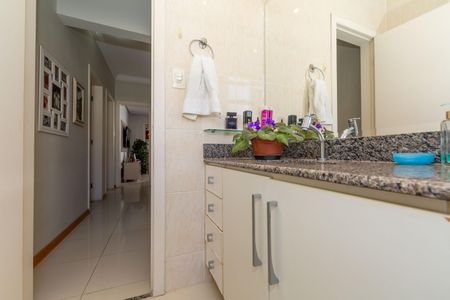 Apartamento à venda com 252m², 5 quartos e 3 vagasBanheiro 1