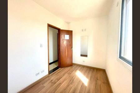 Casa à venda com 3 quartos, 180m² em Vila Aricanduva, São Paulo