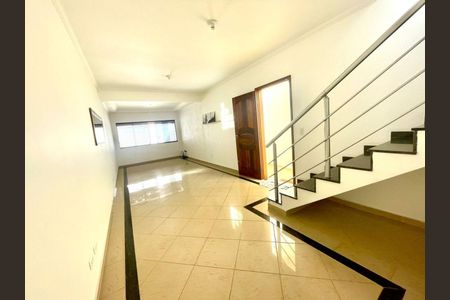 Casa à venda com 3 quartos, 180m² em Vila Aricanduva, São Paulo