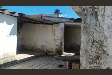 Casa à venda com 117m², 3 quartos e 4 vagas